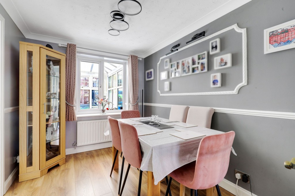 Tree View Close, Arnold, NG5