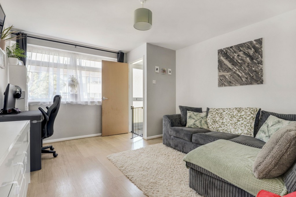 Conifer Walk, Nottingham, NG3
