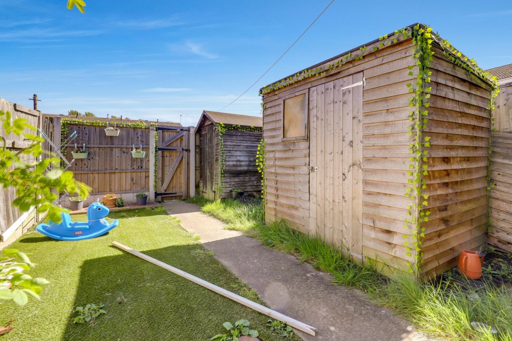 Conifer Walk, Nottingham, NG3