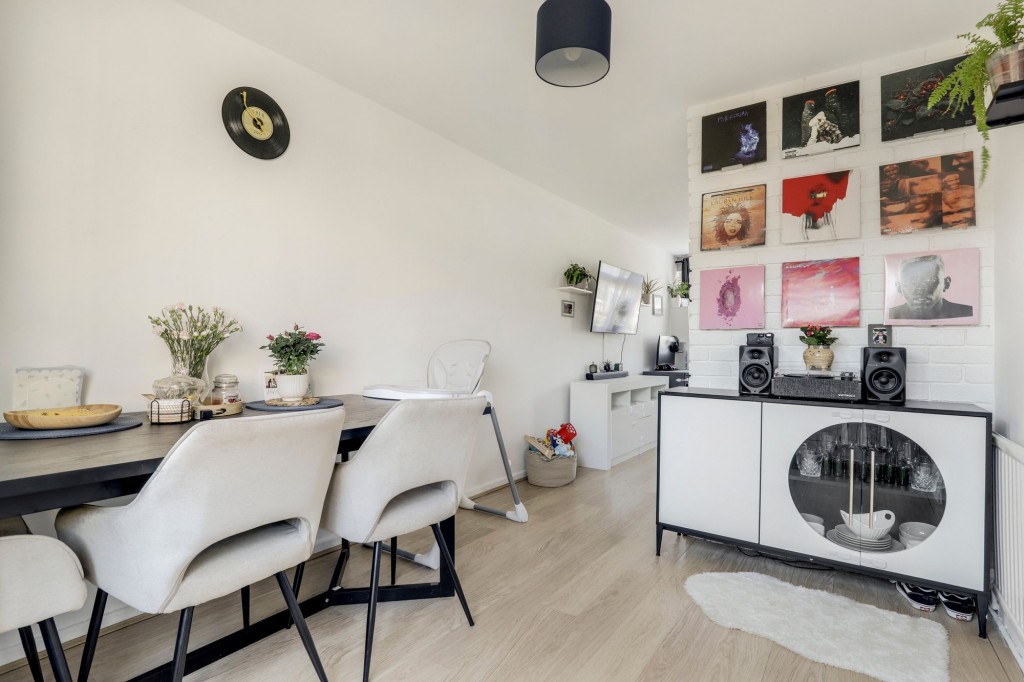 Conifer Walk, Nottingham, NG3