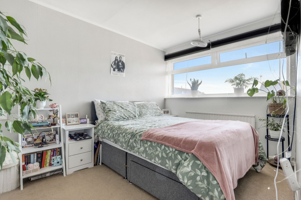 Conifer Walk, Nottingham, NG3
