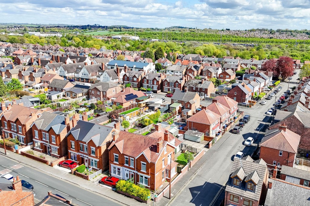 College Street, Long Eaton, NG10