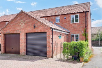Blacksmiths Court, Papplewick, NG15