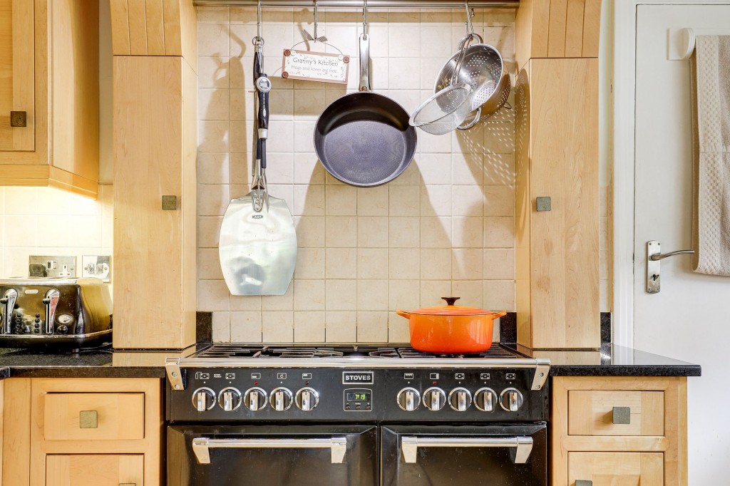 Sutton Passeys Crescent, Nottingham, NG8