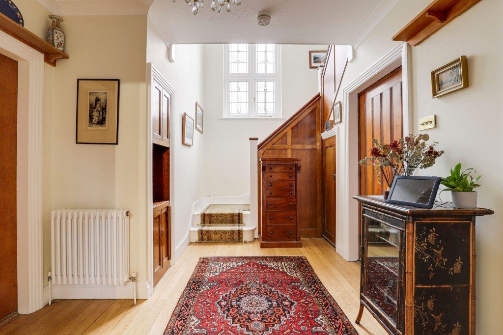 Sutton Passeys Crescent, Nottingham, NG8