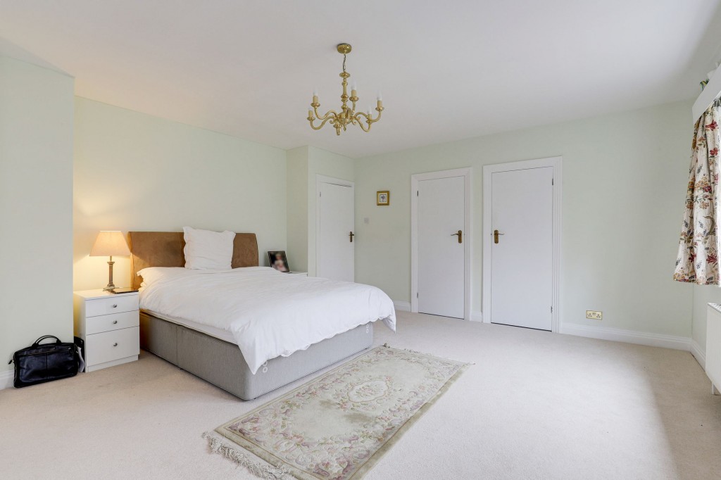 Sutton Passeys Crescent, Nottingham, NG8