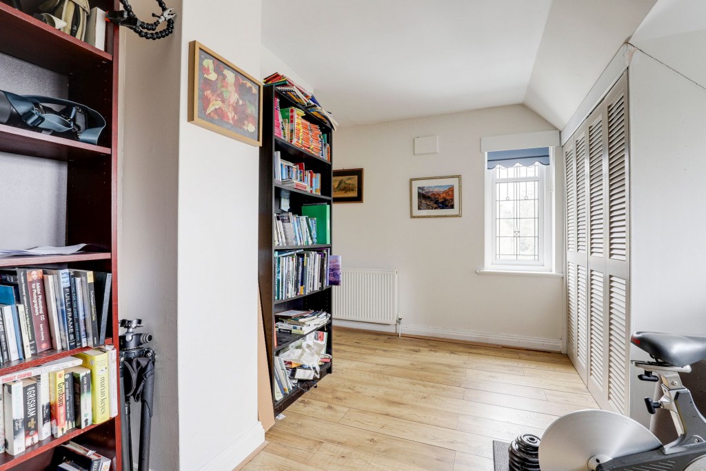 Sutton Passeys Crescent, Nottingham, NG8