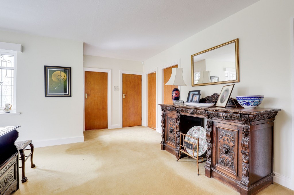 Sutton Passeys Crescent, Nottingham, NG8