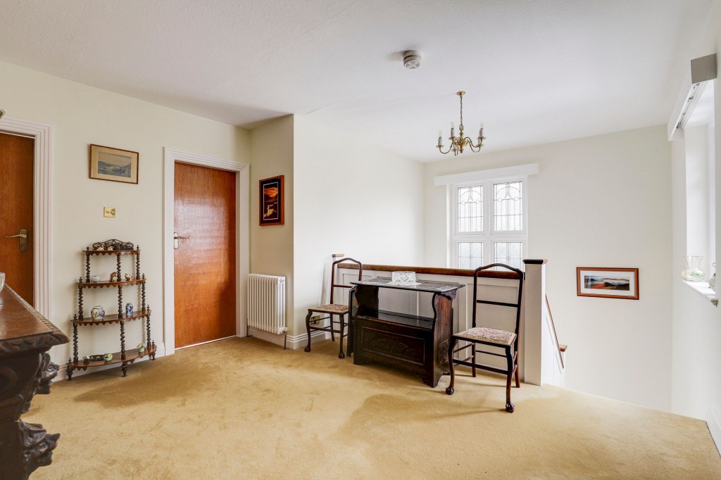 Sutton Passeys Crescent, Nottingham, NG8