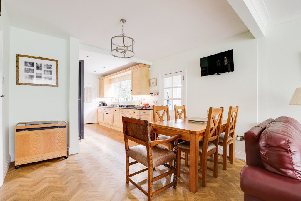 Sutton Passeys Crescent, Nottingham, NG8