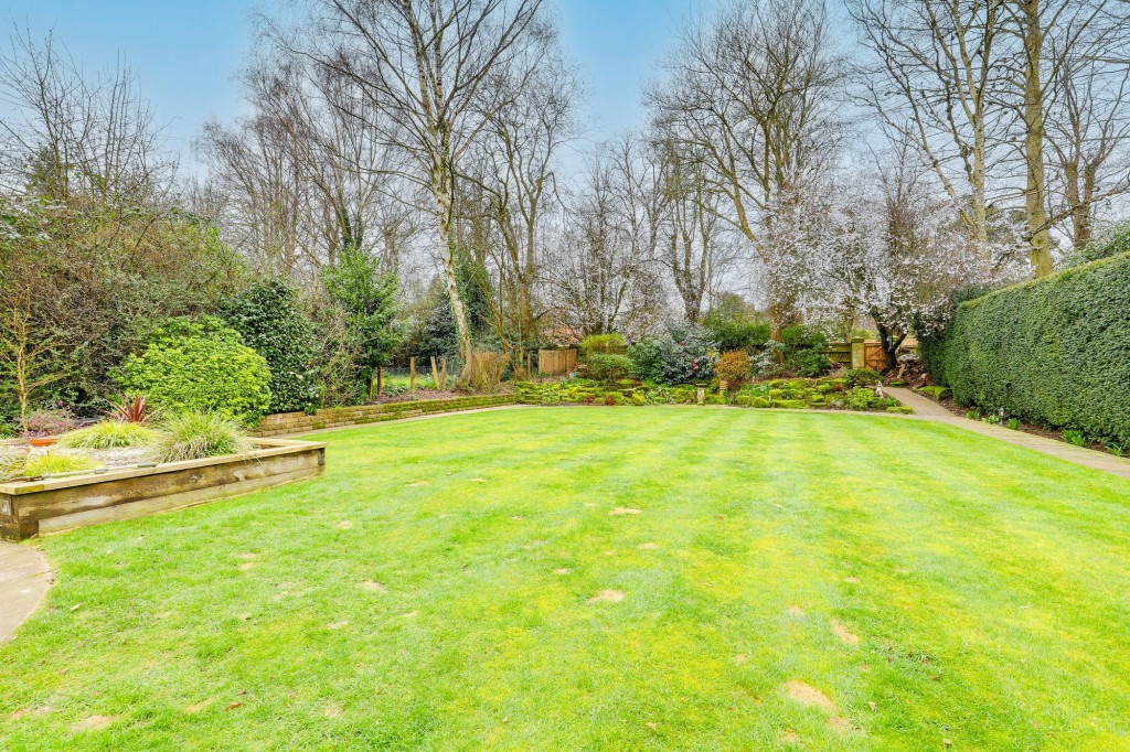 Sutton Passeys Crescent, Nottingham, NG8