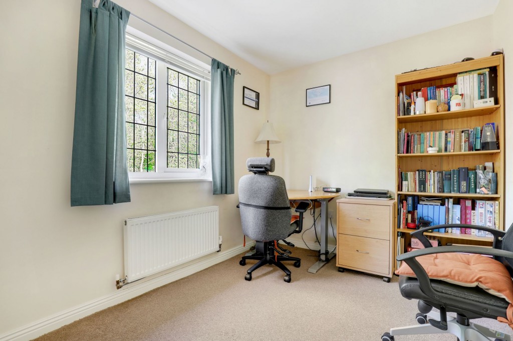 Fairway Drive, Carlton, NG4