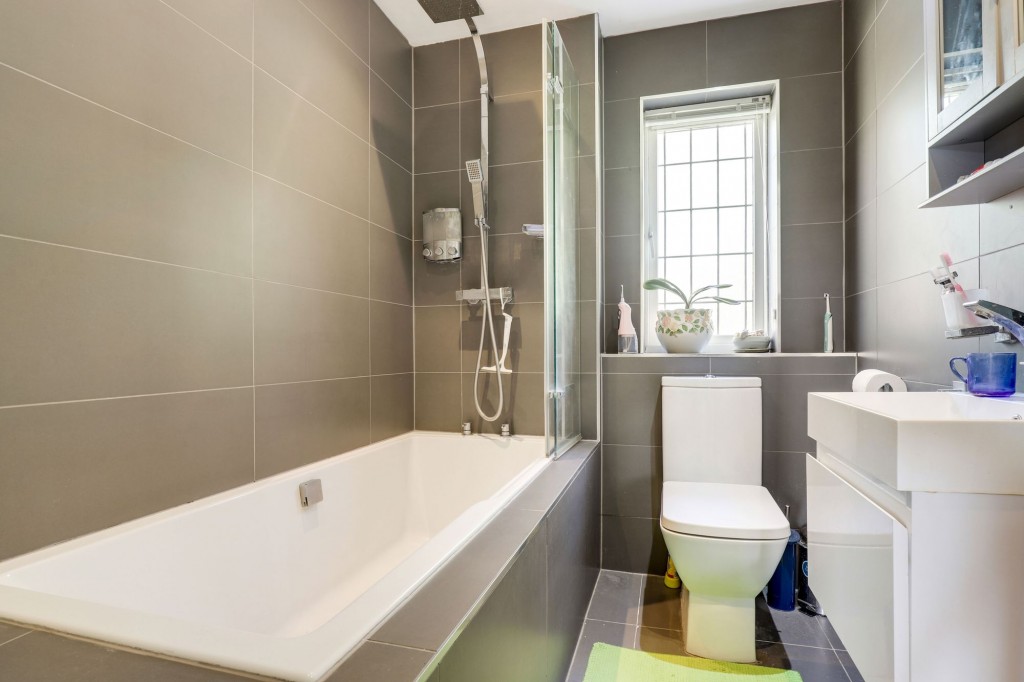 Fairway Drive, Carlton, NG4