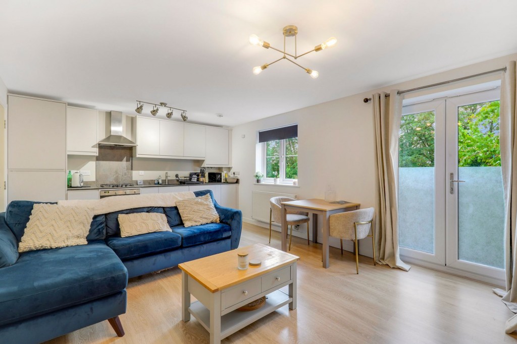 Wakefield Close, Nottingham, NG11