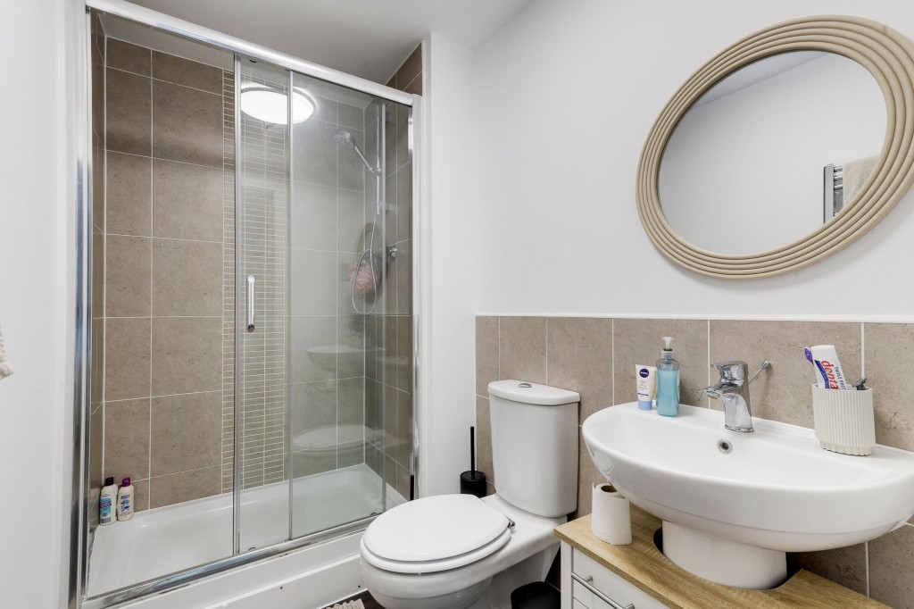 Wakefield Close, Nottingham, NG11