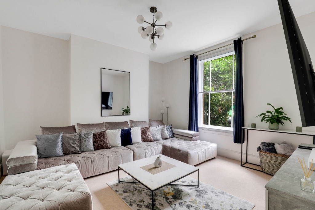 Mansfield Road, Nottingham, NG1