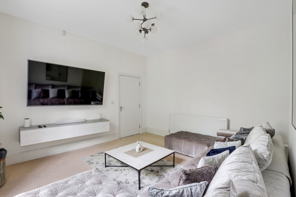Mansfield Road, Nottingham, NG1