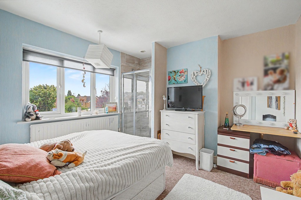 Broomhill Road, Nottingham, NG6