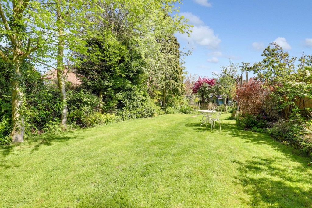 Morley Road, Oakwood, DE21