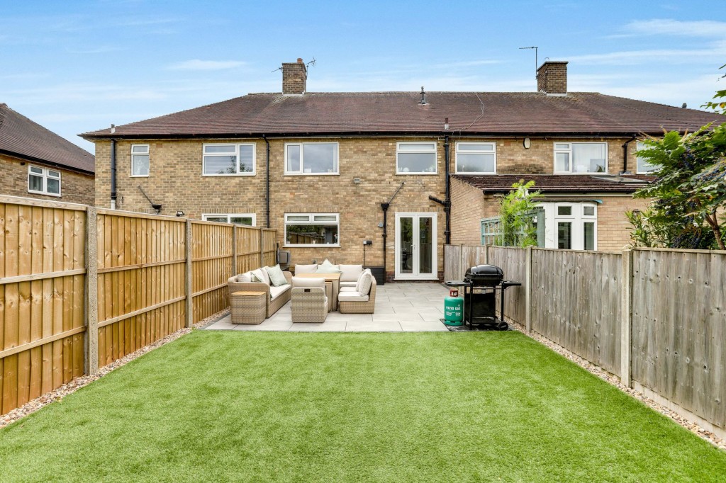 Avebury Close, Nottingham, NG11