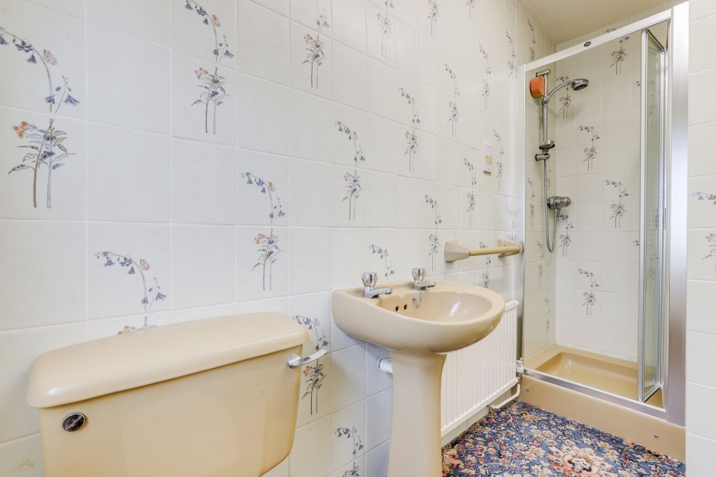 Oakwood Drive, Ravenshead, NG15