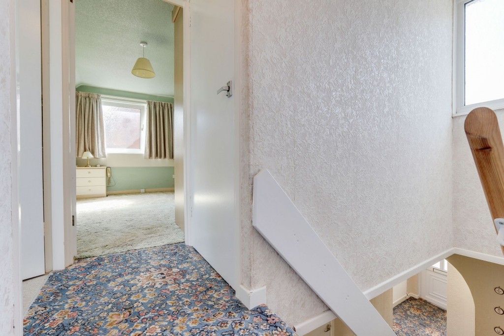Oakwood Drive, Ravenshead, NG15