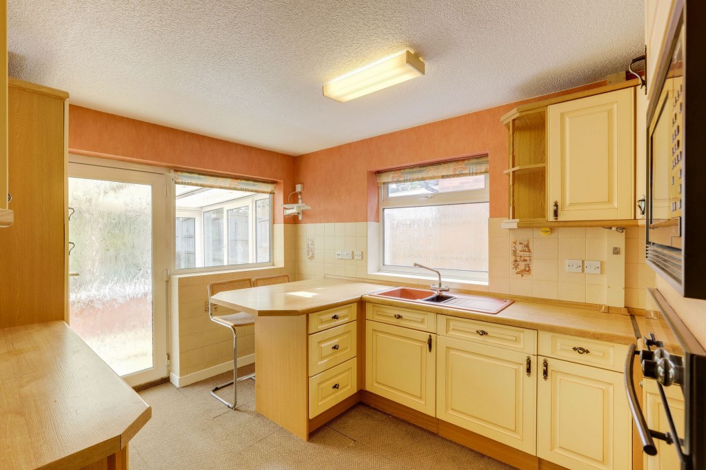Oakwood Drive, Ravenshead, NG15