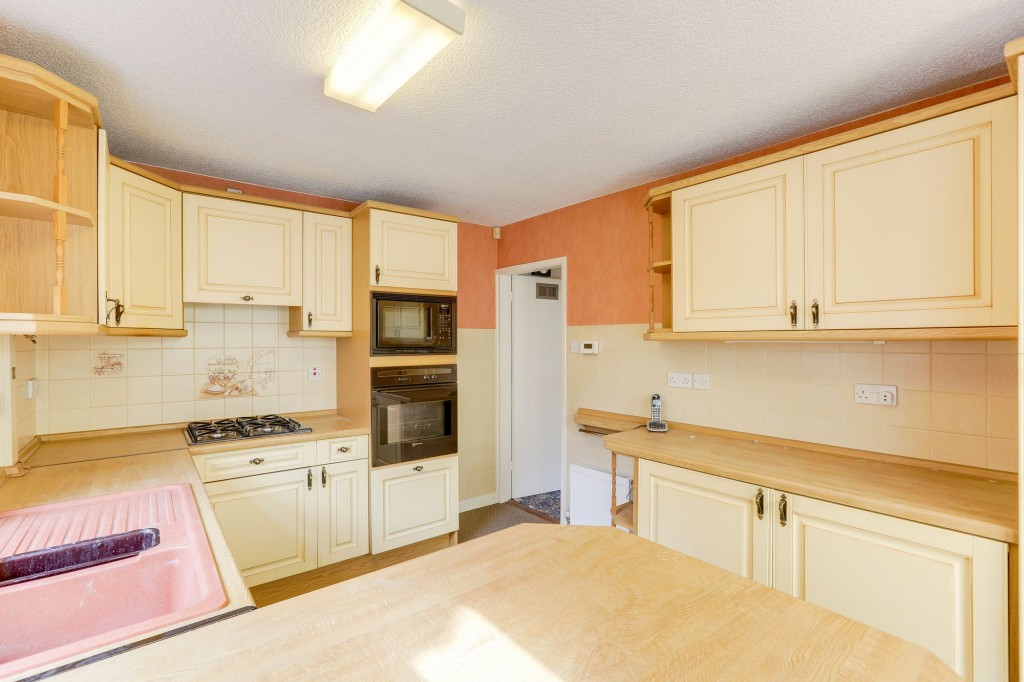 Oakwood Drive, Ravenshead, NG15