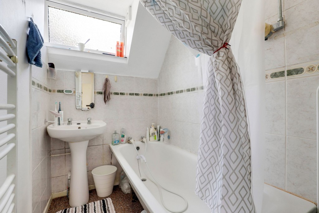 Farfield Avenue, Beeston, NG9