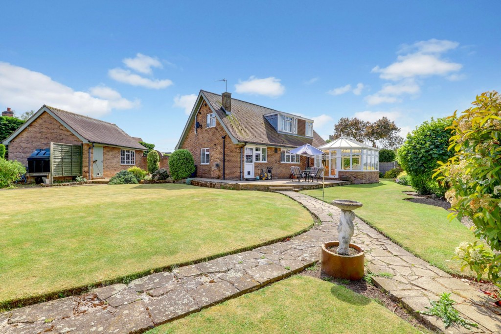 Church Street, Shelford, NG12