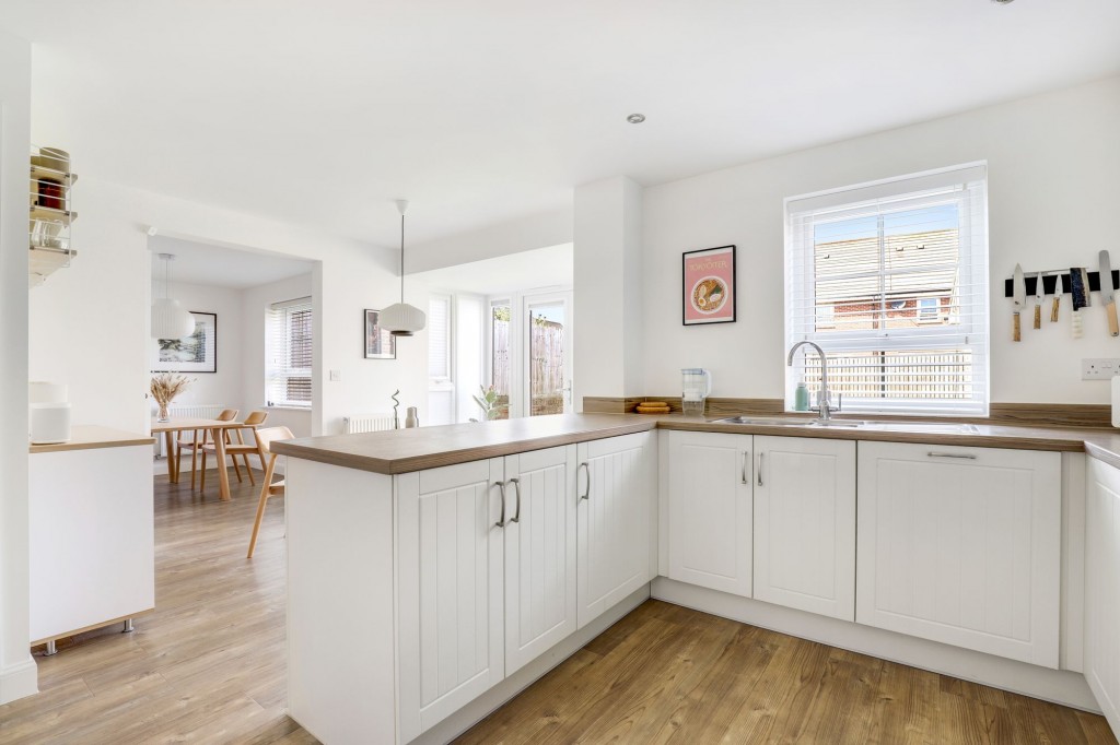 Paulina Avenue, Hucknall, NG15