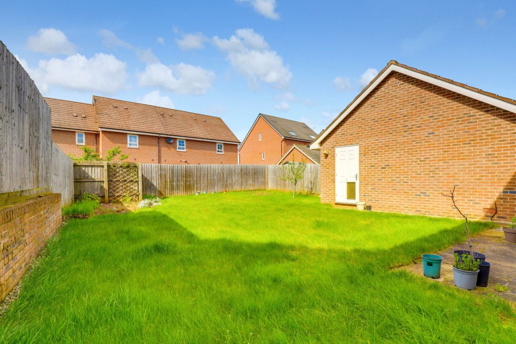 Paulina Avenue, Hucknall, NG15
