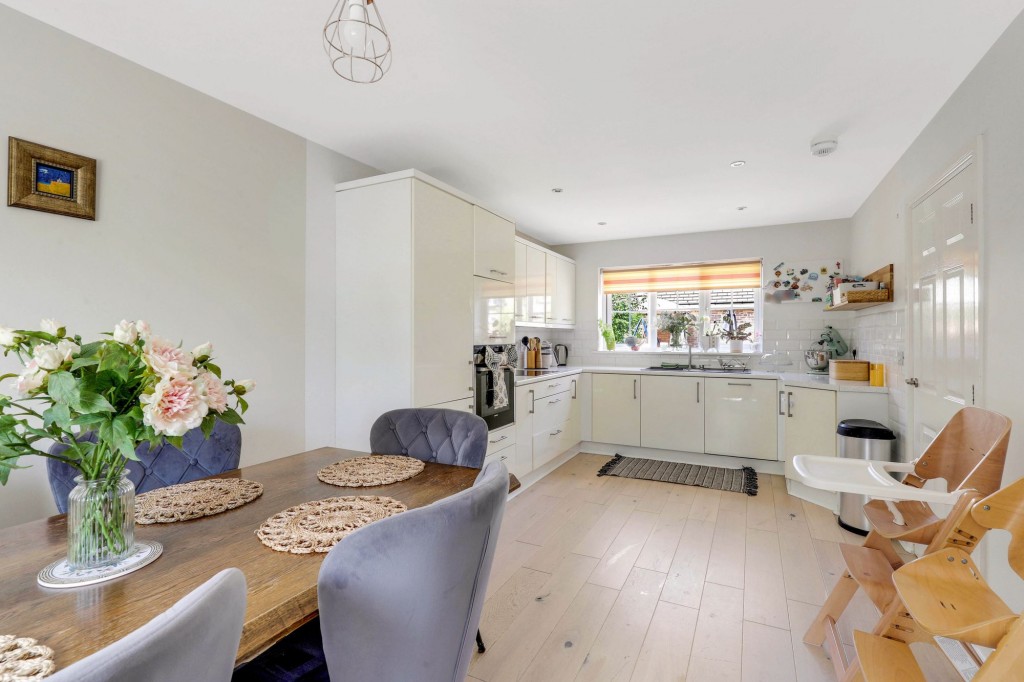 Bideford Close, Nottingham, NG3