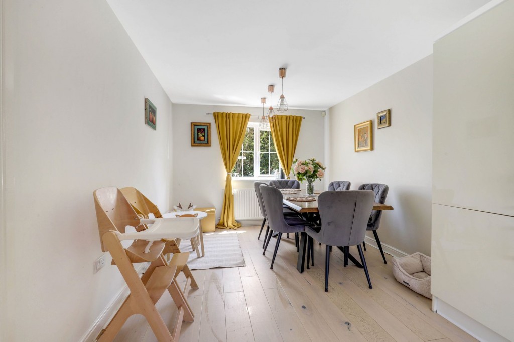 Bideford Close, Nottingham, NG3