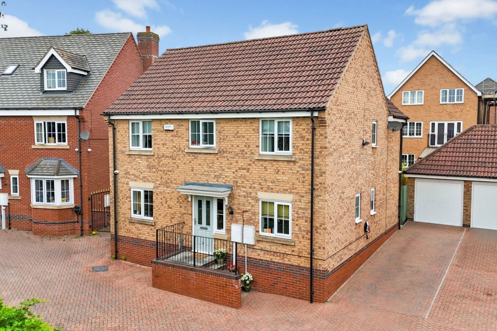 Bideford Close, Nottingham, NG3