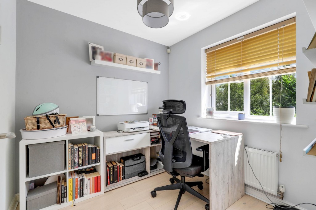 Bideford Close, Nottingham, NG3