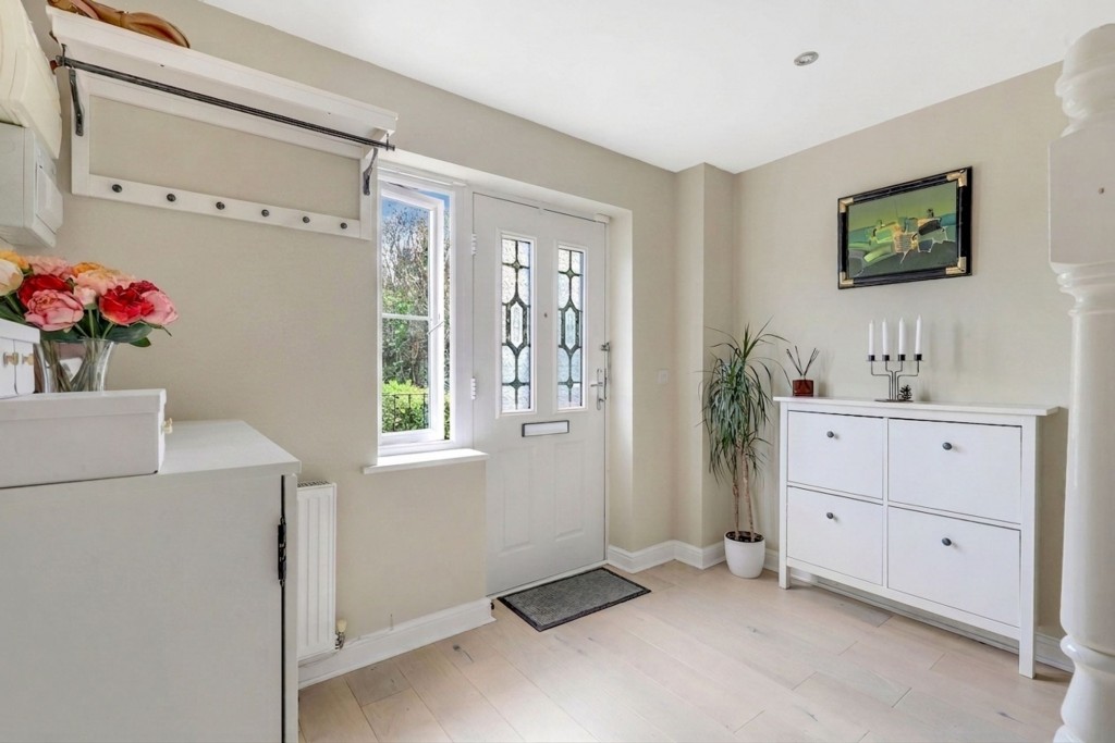Bideford Close, Nottingham, NG3