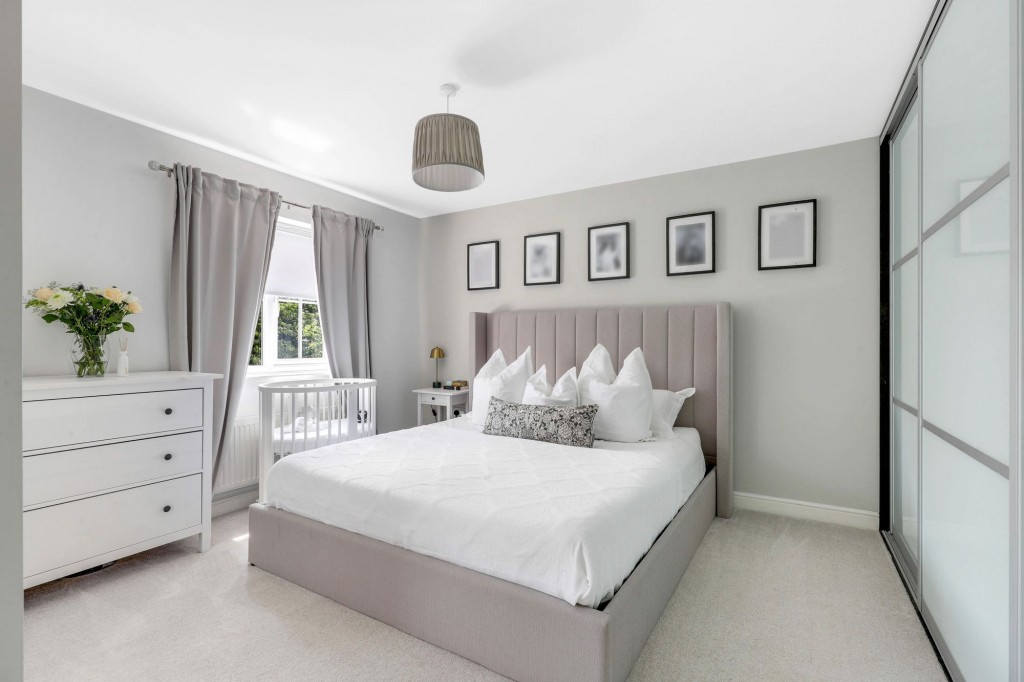 Bideford Close, Nottingham, NG3