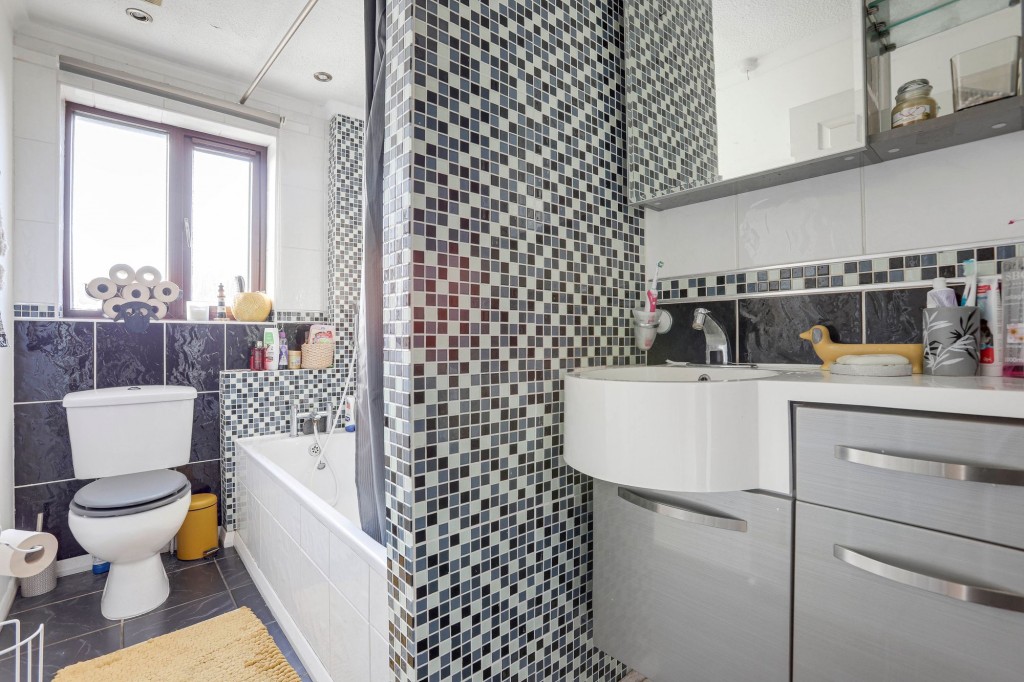 Tudor Close, Long Eaton, NG10