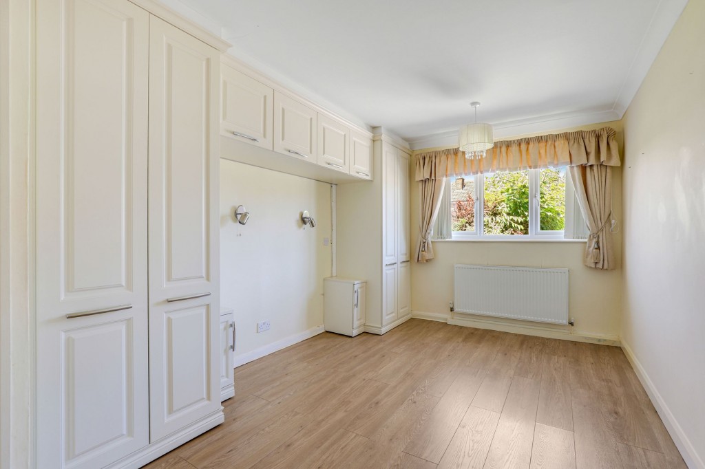 Five Acres, Nottingham, NG11