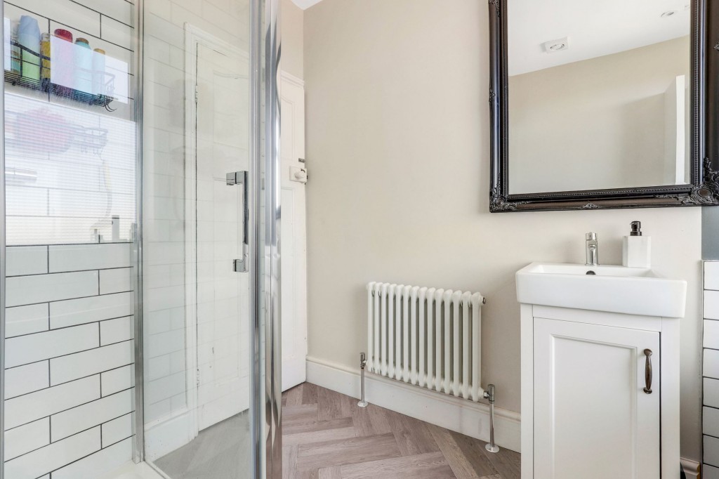 Standhill Road, Carlton, NG4