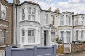 First Avenue, Walthamstow, London, E17