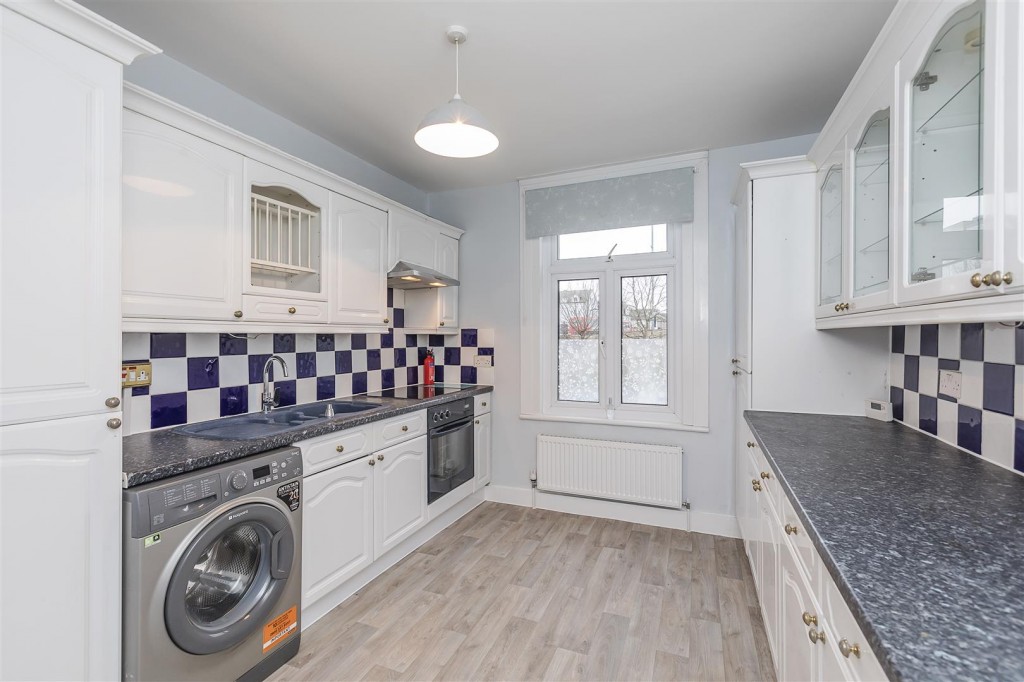 First Avenue, Walthamstow, London, E17