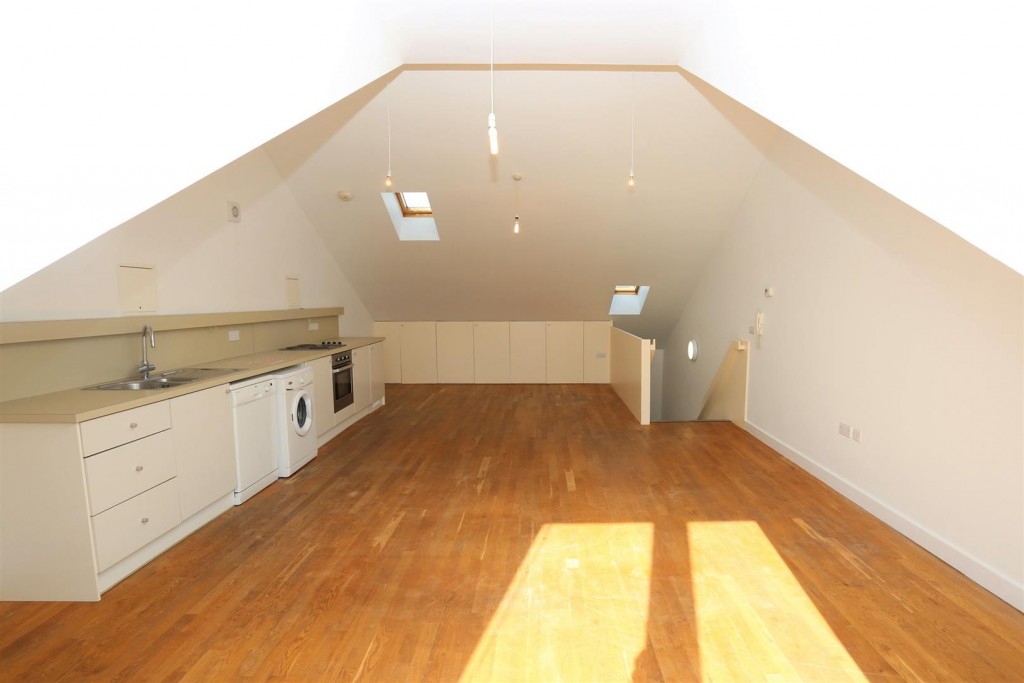 Grosvenor Rise East, Walthamstow, London, E17