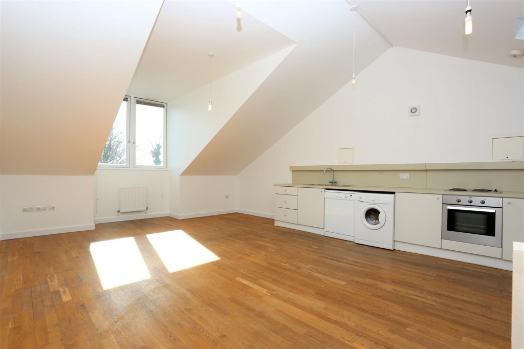 Grosvenor Rise East, Walthamstow, London, E17