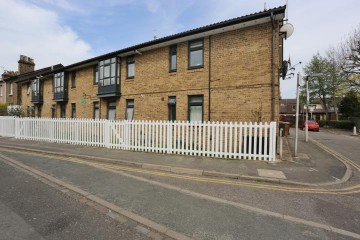 Cherry Close, Walthamstow, London, E17
