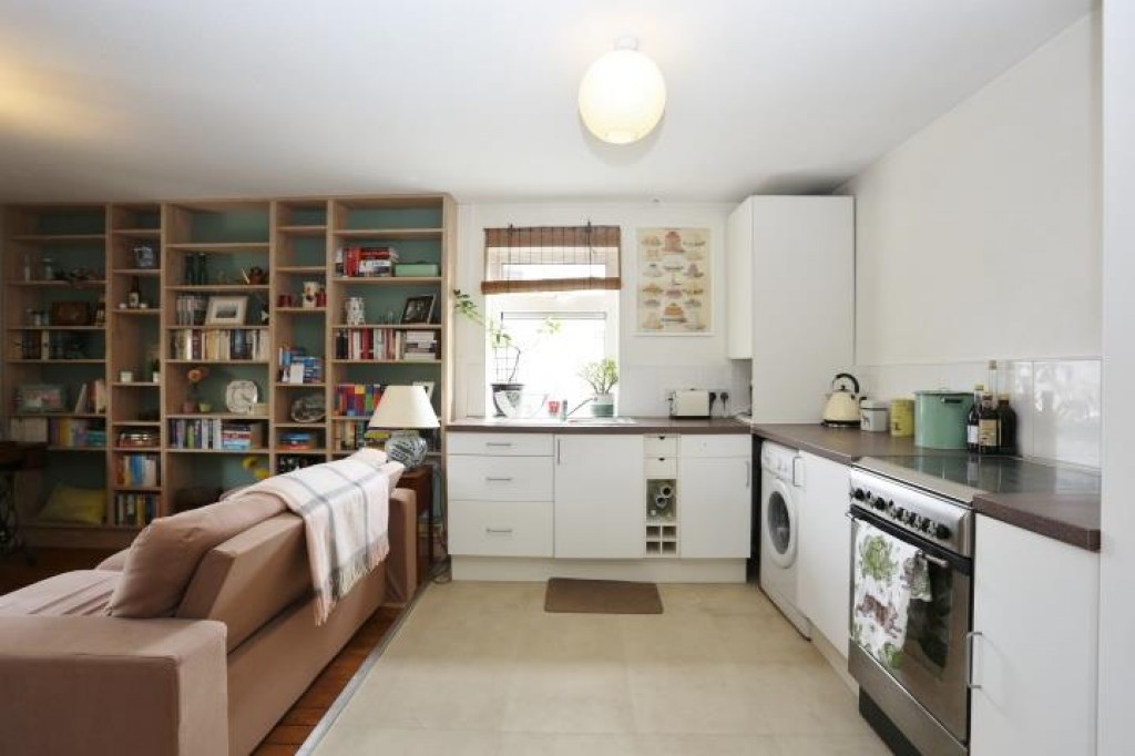 Cherry Close, Walthamstow, London, E17