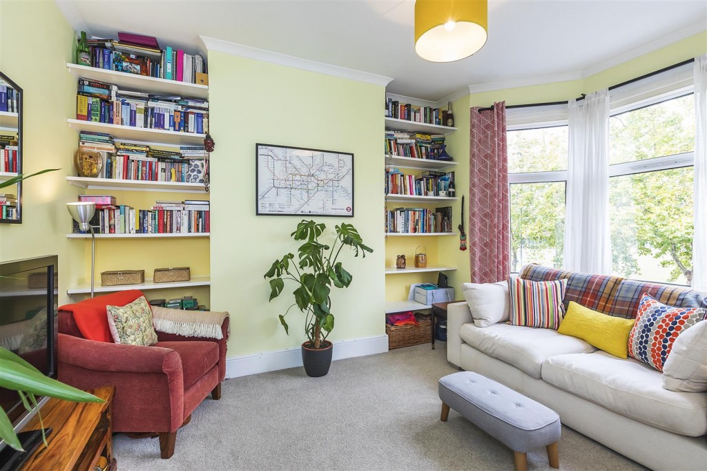 High Road Leyton, Leyton, London, E10