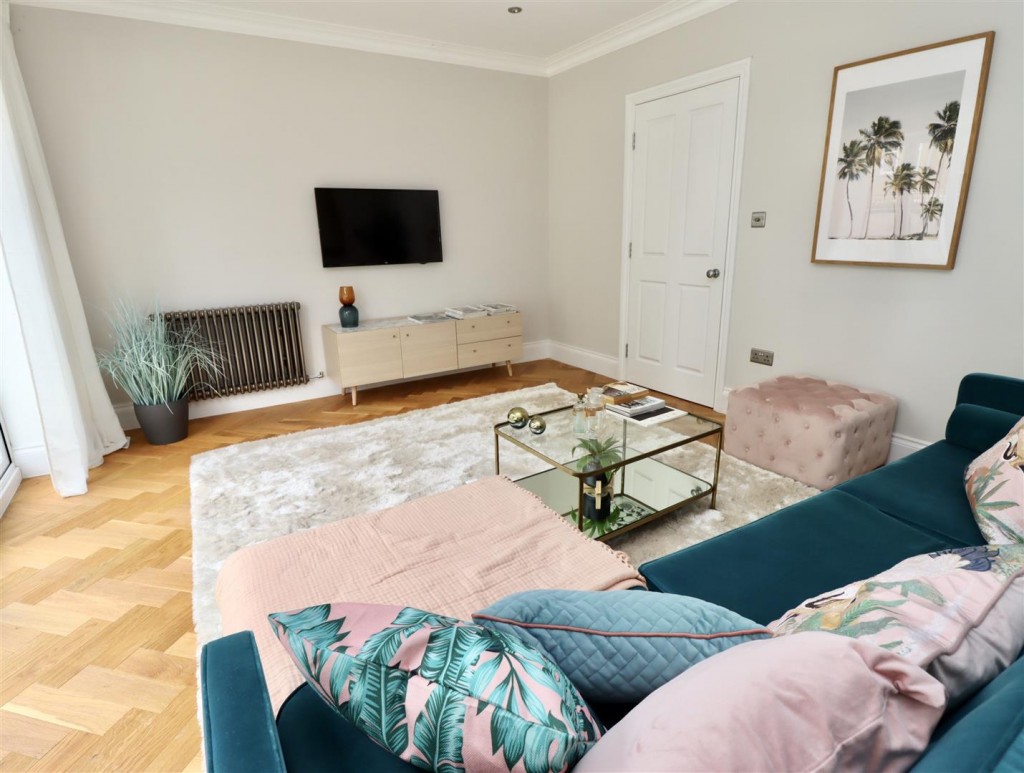 West Avenue, Walthamstow, London, E17