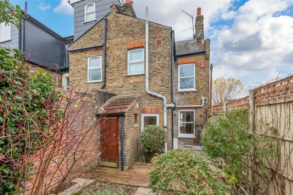 Bromley Road, Walthamstow, London, E17